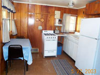 Cabin_2_kitchen